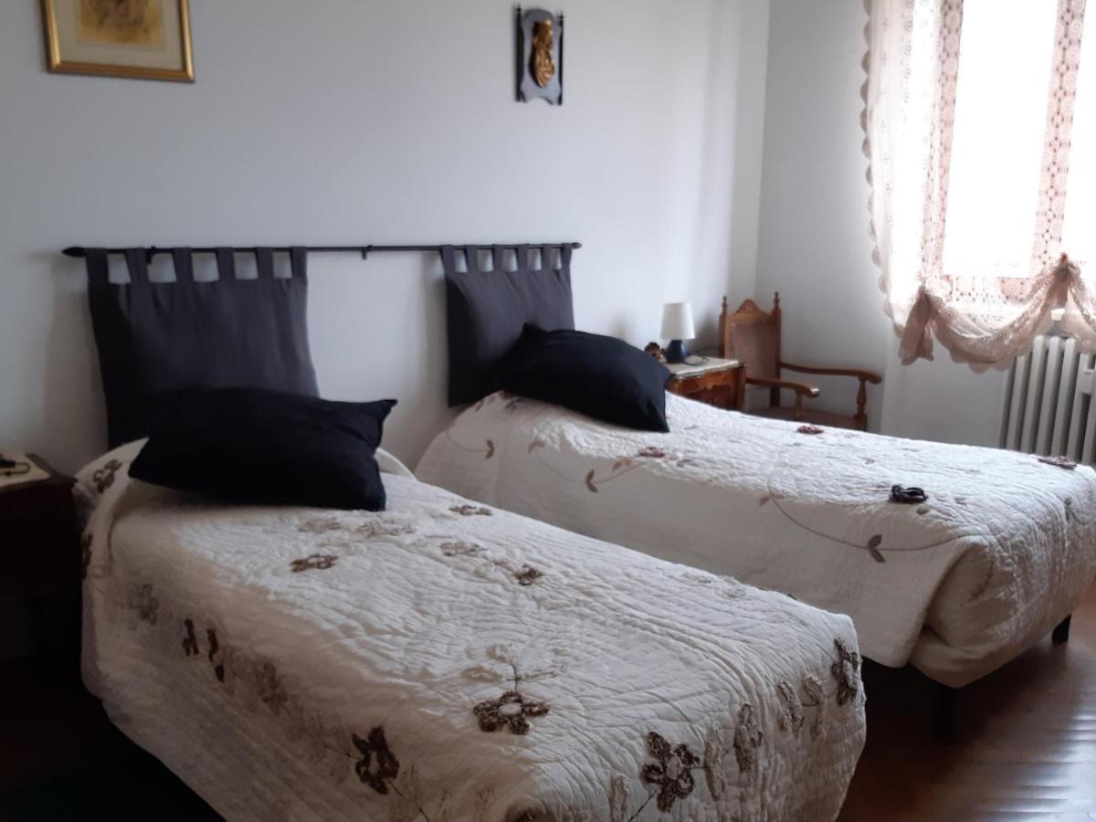 Giaveno, Apartment "Margherite" A Pochi Passi Dal Centro, Wifi Luaran gambar